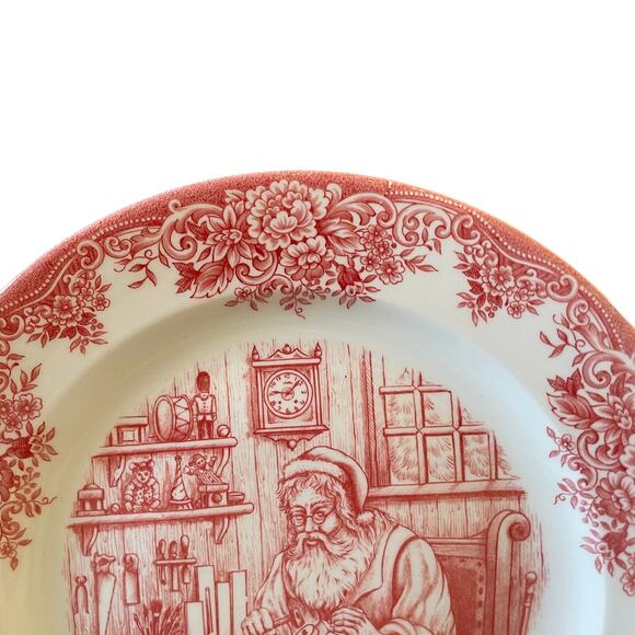 4pc Royal Stafford Christmas SANTA'S WORKSHOP Porcelain Dinner Plates 11" Red - Picture 3 of 15